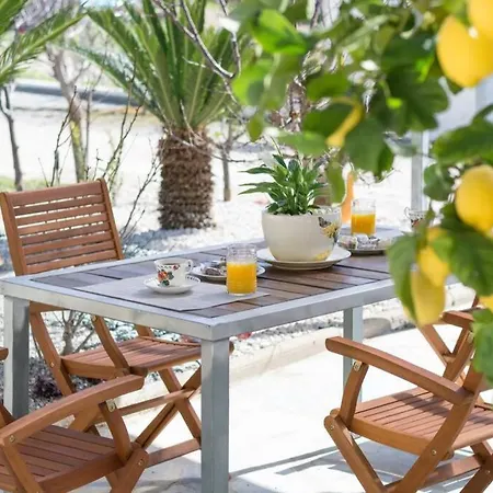 Casa Di Flora In Holiday home