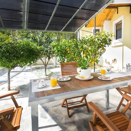 Casa Di Flora In アファンドウ